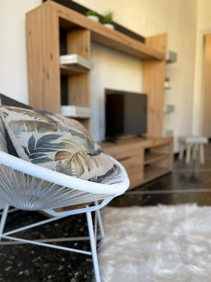 Apartment Ca Adri , Appartamento In Posizione Strategica Per Godere Delle Spiaggia E Dei Sentieri Outdoor ! Finale Ligure